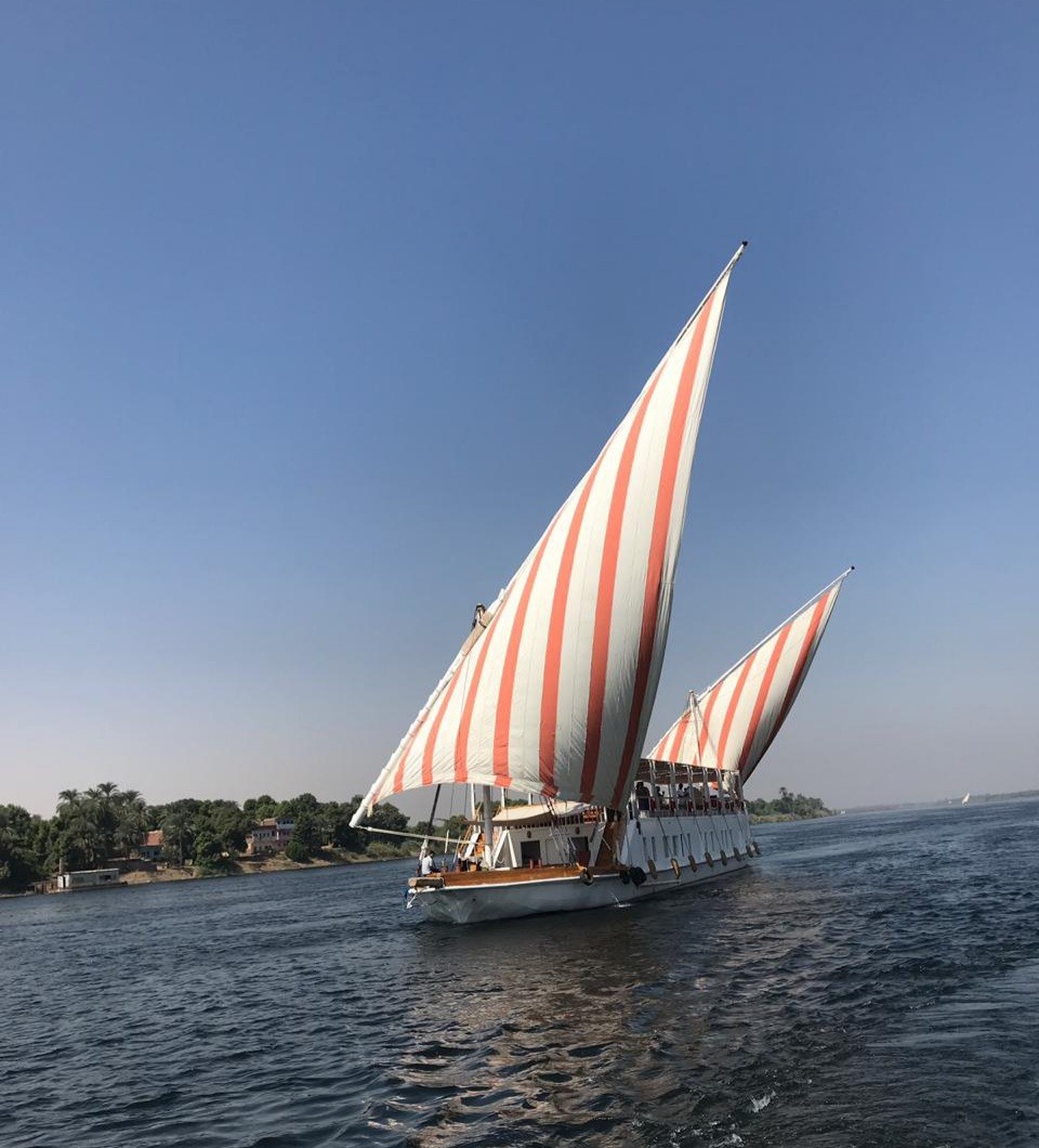 4 days Nile cruise from Aswan to Esna