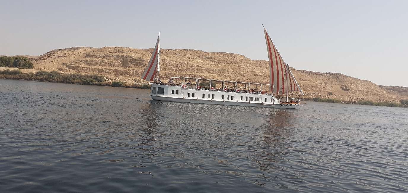 5 Days Nile cruise from Esna to Aswan