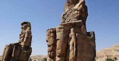 Las estatuas de los colosos de Memnon