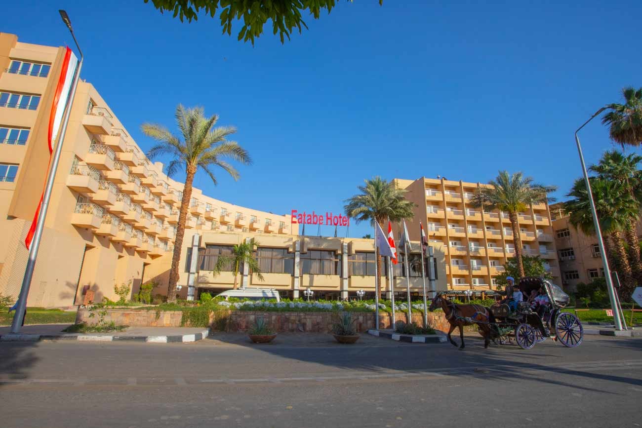 Aracan Eatabe Luxor Hotel