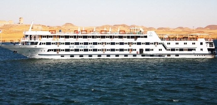 Nubian sea( Lago  Nasser crucero )de Abu Simbel a Asuán en viernes