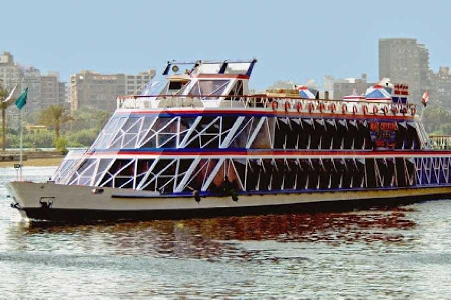 Dîner au Caire lors d'une croisière sur les cristaux du Nil